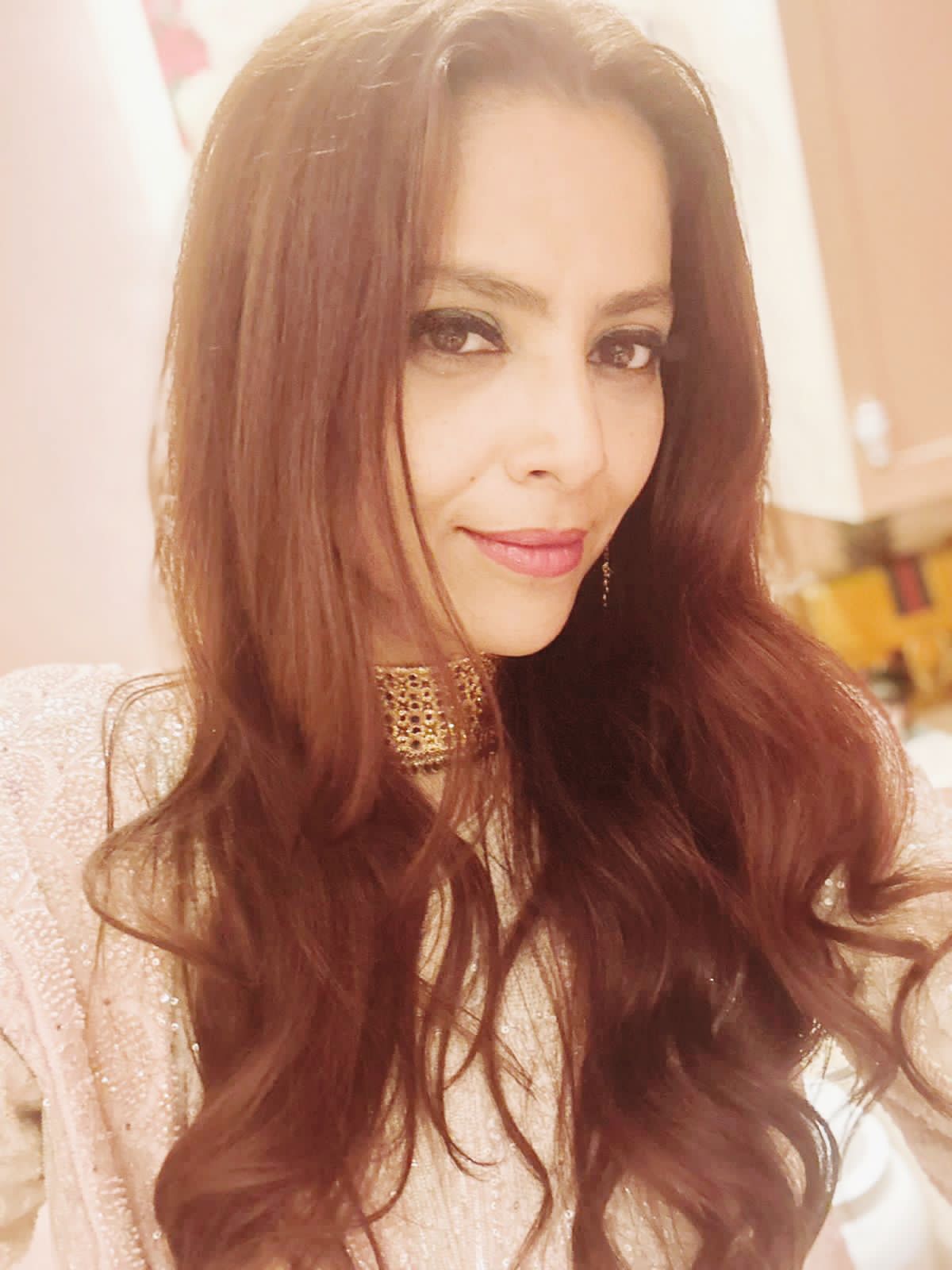 'Tridev' Fame Sonam Makes A comeback!